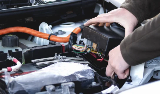 Batterie- und Ladekabelprüfung von Elektroautos