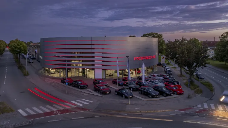 Porsche-Luebeck-Senger-Autohaus