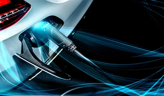 Elektro-Auto mit Ladekabel