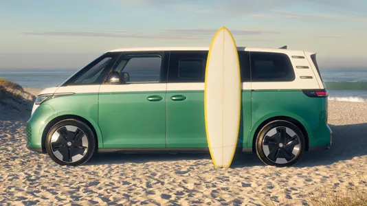 Camper Van Bulli am Strand Volkswagen